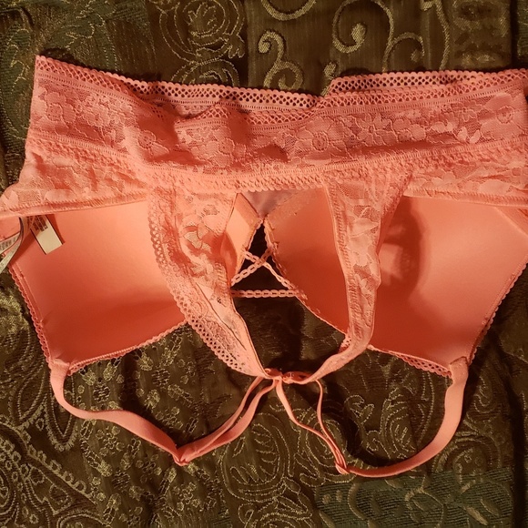 Bralette - Picture 2 of 3